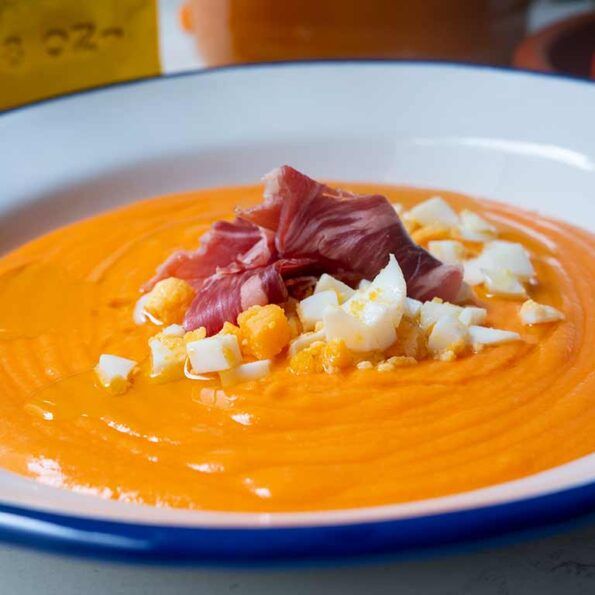 Salmorejo cordobés tradicional